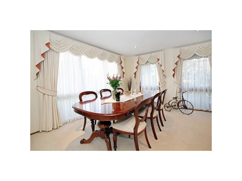 31 Vinen Road, Scoresby VIC 3179