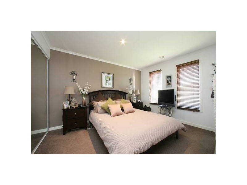 114 Sovereign Manors Crescent, Rowville VIC 3178