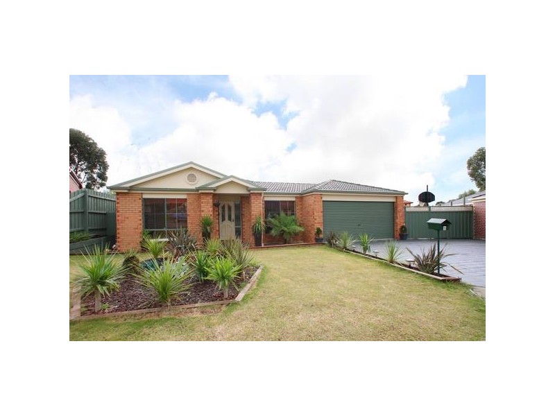 5 Zala Court, Rowville VIC 3178