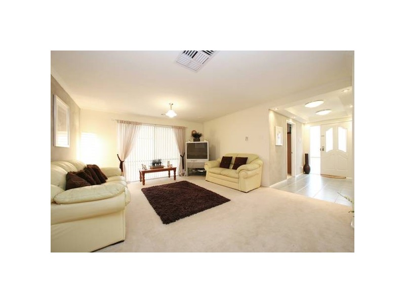 5 Zala Court, Rowville VIC 3178