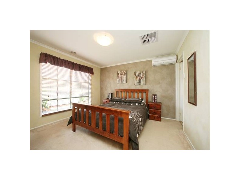 5 Zala Court, Rowville VIC 3178
