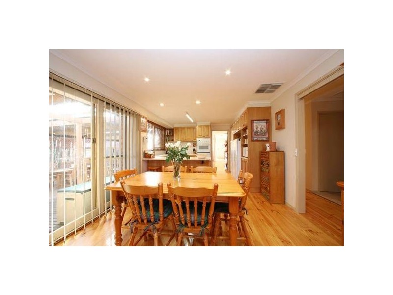 15 Baringa Court, Rowville VIC 3178