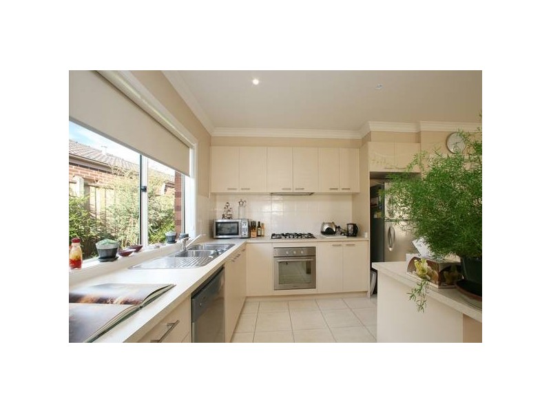 16 Sanctuary Court, Rowville VIC 3178