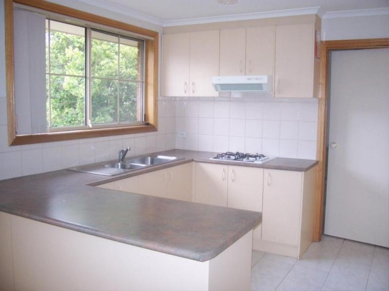 2/1 Wartook Way, Rowville VIC 3178