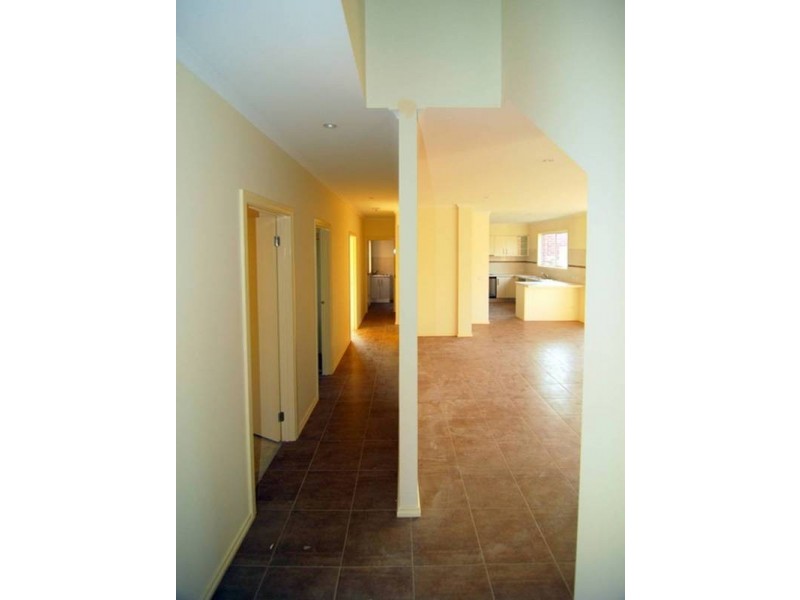 2/57 Harley Street, Knoxfield VIC 3180