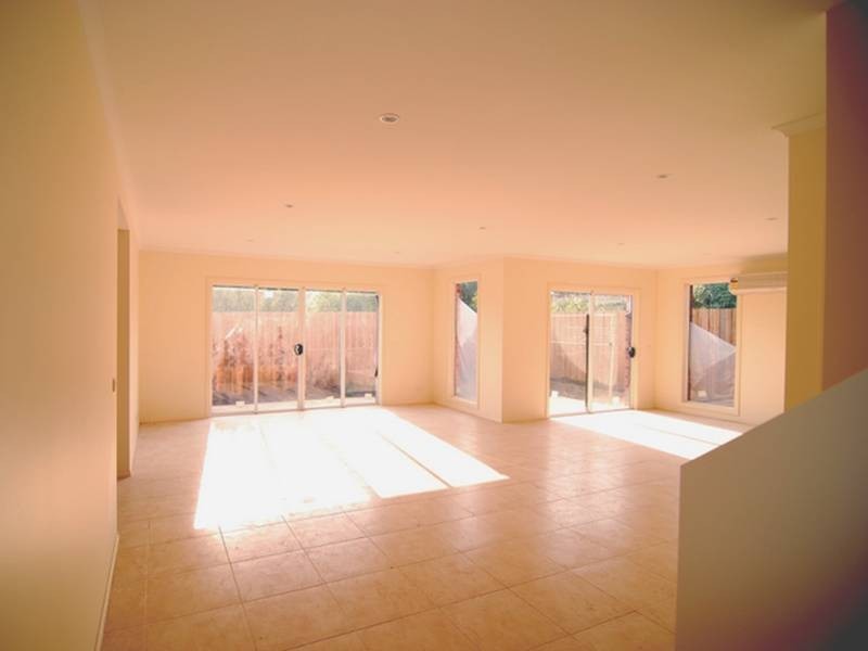 3/57 Harley Street, Knoxfield VIC 3180