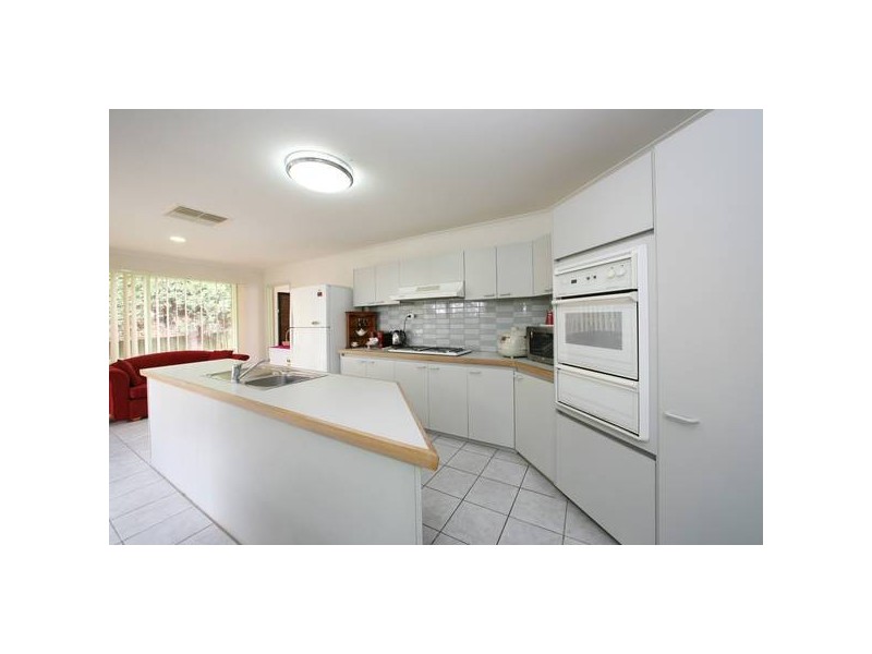 5 Heysen Close, Rowville VIC 3178