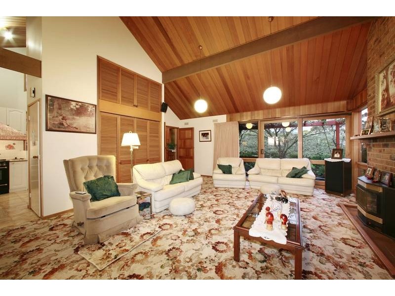 2 Oaks Court, Lysterfield South VIC 3156