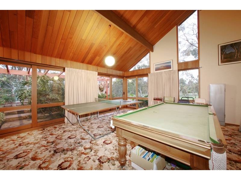 2 Oaks Court, Lysterfield South VIC 3156