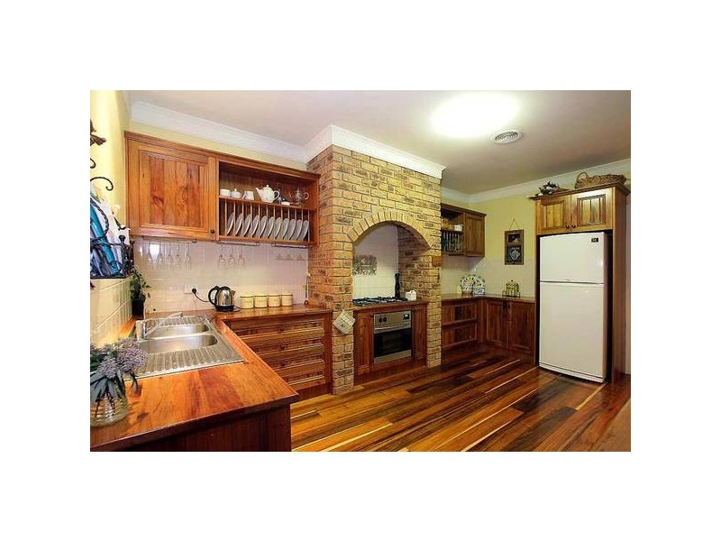 4 Bellbird Place, Lysterfield South VIC 3156