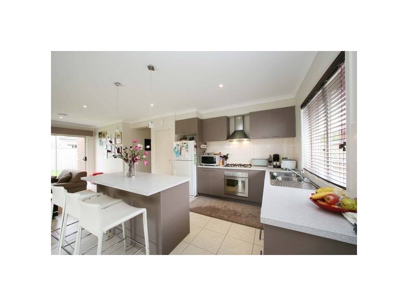 14 Sanctuary Crescent, Rowville VIC 3178