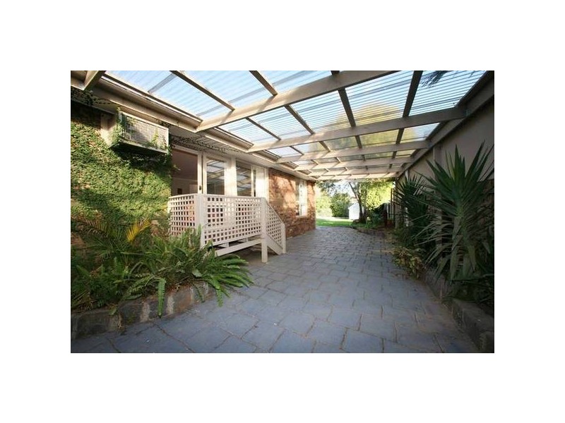 37 Erie Avenue, Rowville VIC 3178