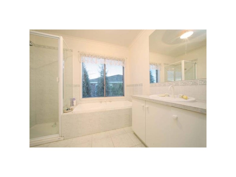 9 Ian Court, Rowville VIC 3178