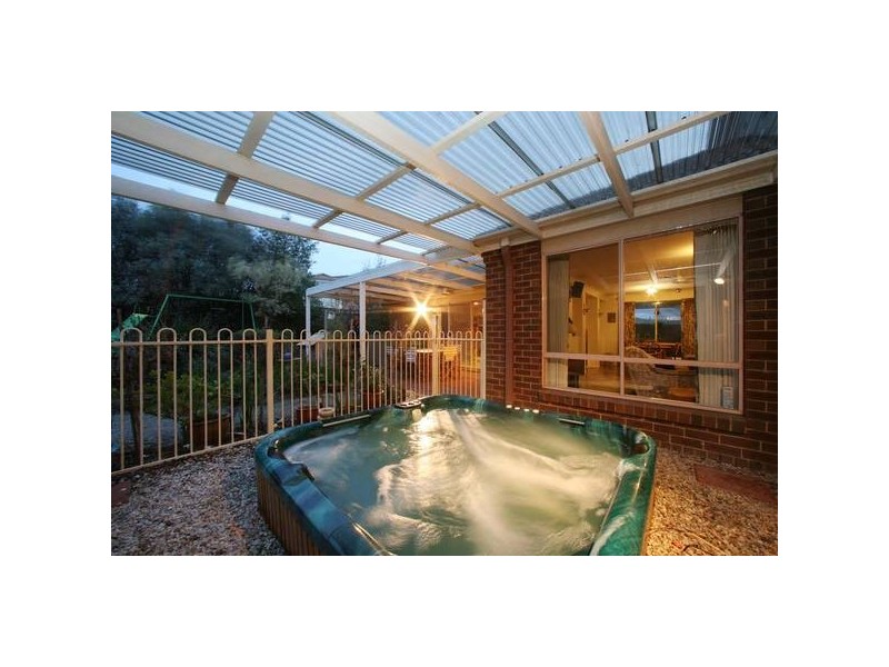 9 Ian Court, Rowville VIC 3178