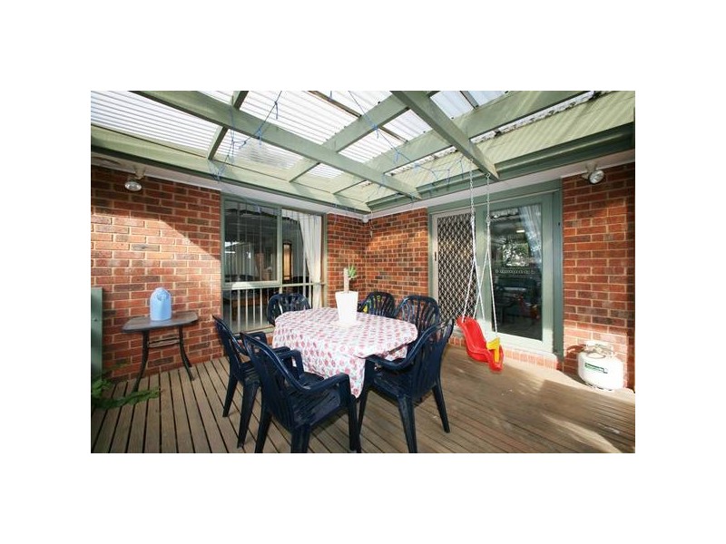 348 Dandelion Drive, Rowville VIC 3178
