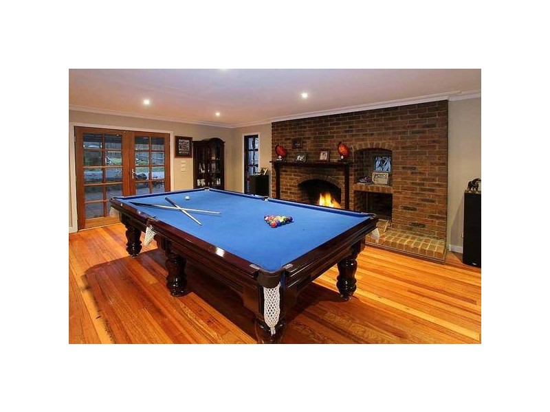 7 Chalmers Grove, Ferntree Gully VIC 3156