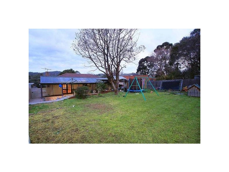 7 Chalmers Grove, Ferntree Gully VIC 3156