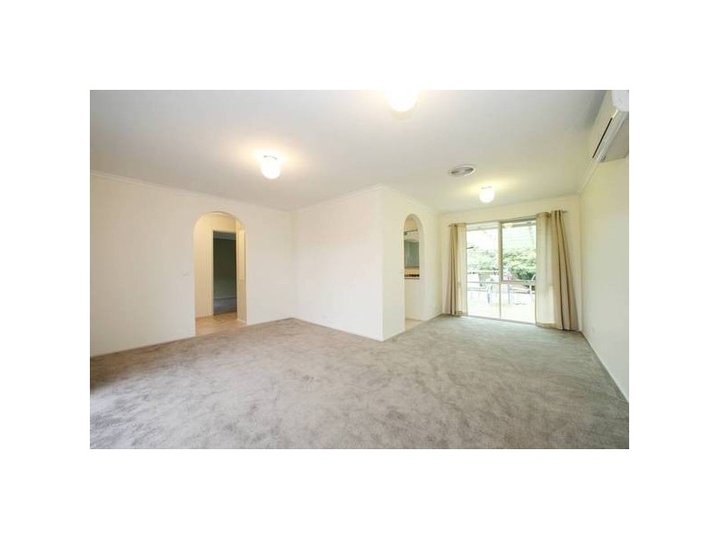 242 Dandelion Drive, Rowville VIC 3178