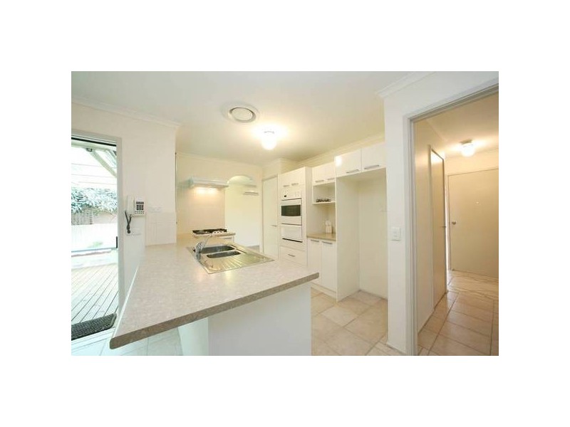 242 Dandelion Drive, Rowville VIC 3178