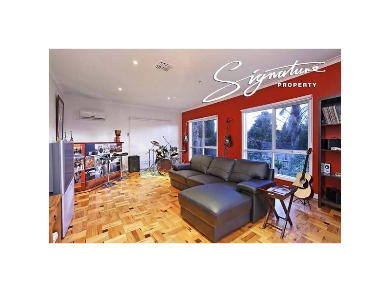 13 Cascam Court, Rowville VIC 3178