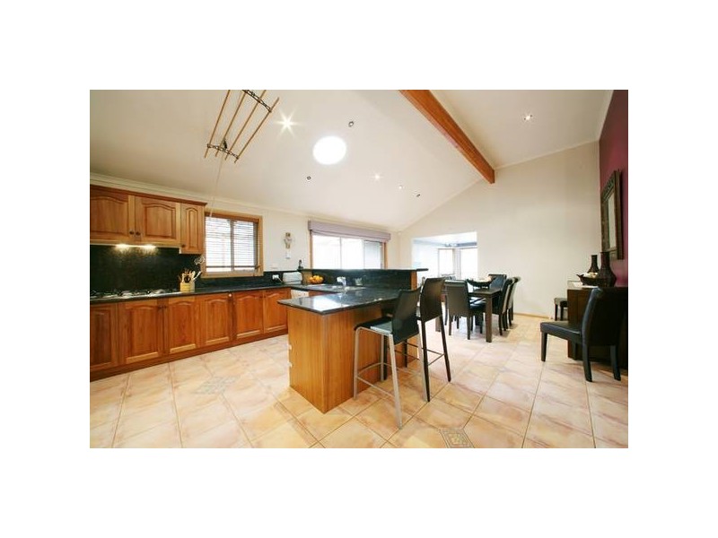 70 Clauscen Drive, Rowville VIC 3178