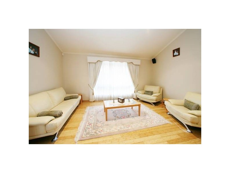 70 Clauscen Drive, Rowville VIC 3178