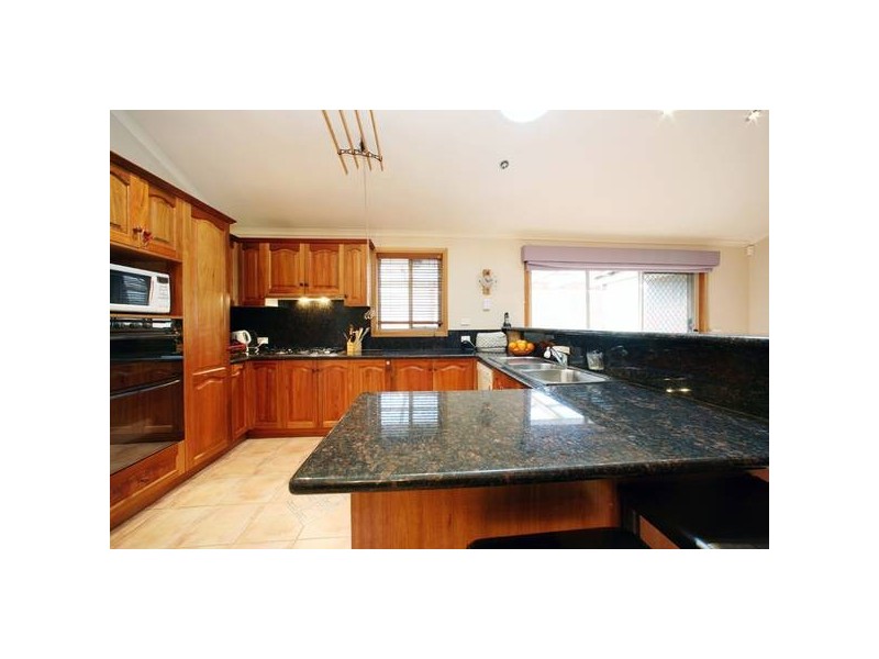 70 Clauscen Drive, Rowville VIC 3178