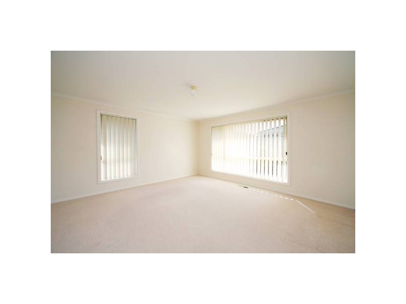 2/2 Lambourne Avenue, Rowville VIC 3178