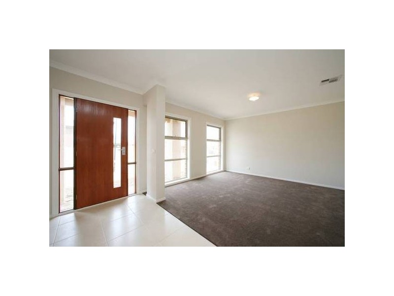 15 Riparian Way, Ferntree Gully VIC 3156