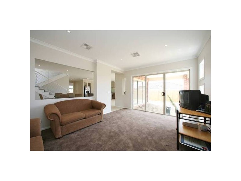 15 Riparian Way, Ferntree Gully VIC 3156