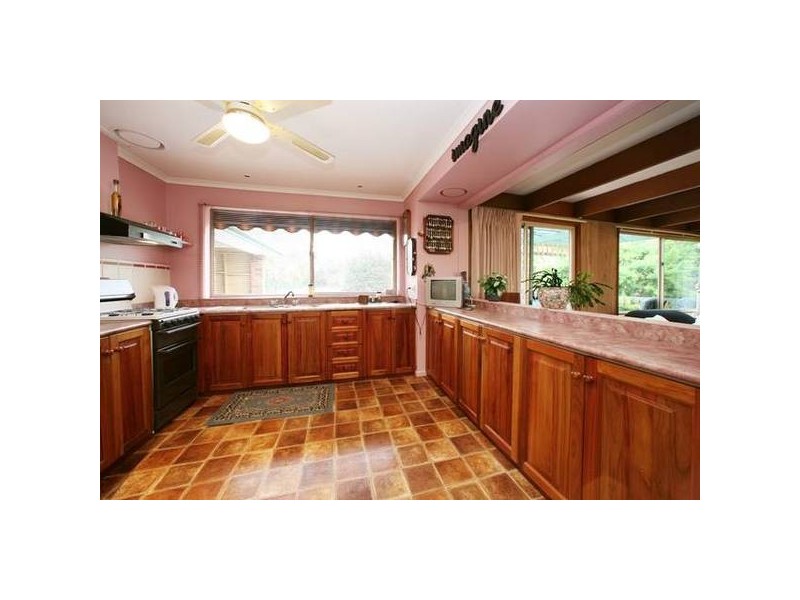 28 Toolimerin Avenue, Bayswater North VIC 3153