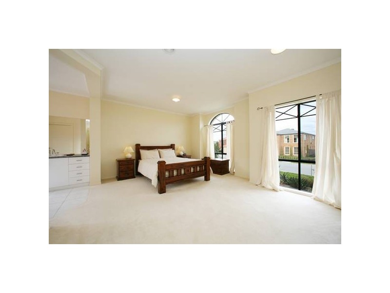 27 Victoria Knox Avenue, Rowville VIC 3178