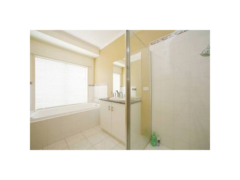 27 Victoria Knox Avenue, Rowville VIC 3178