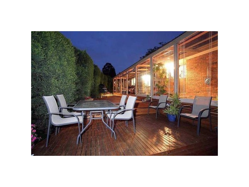 15 Tetragona Quadrant, Rowville VIC 3178