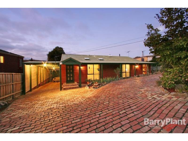 68 Churchill Park Drive, Lysterfield South VIC 3156