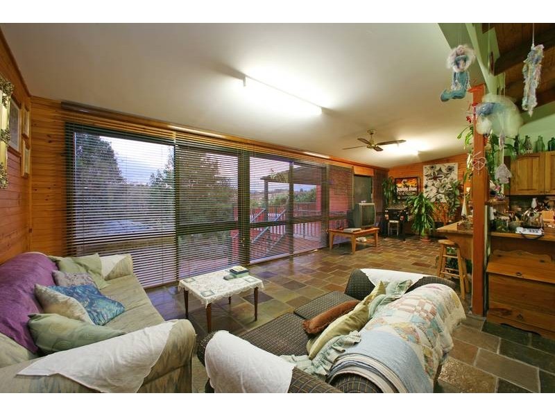 68 Churchill Park Drive, Lysterfield South VIC 3156