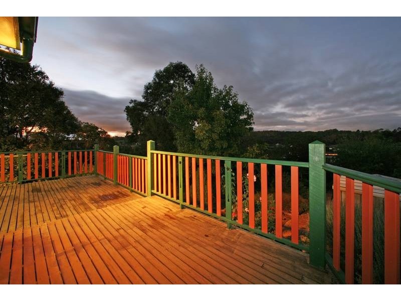 68 Churchill Park Drive, Lysterfield South VIC 3156