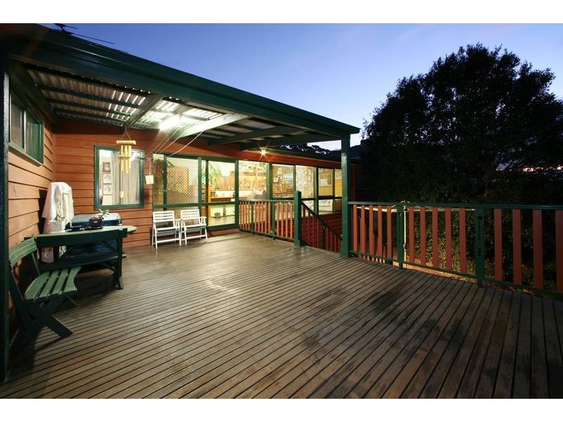 68 Churchill Park Drive, Lysterfield South VIC 3156