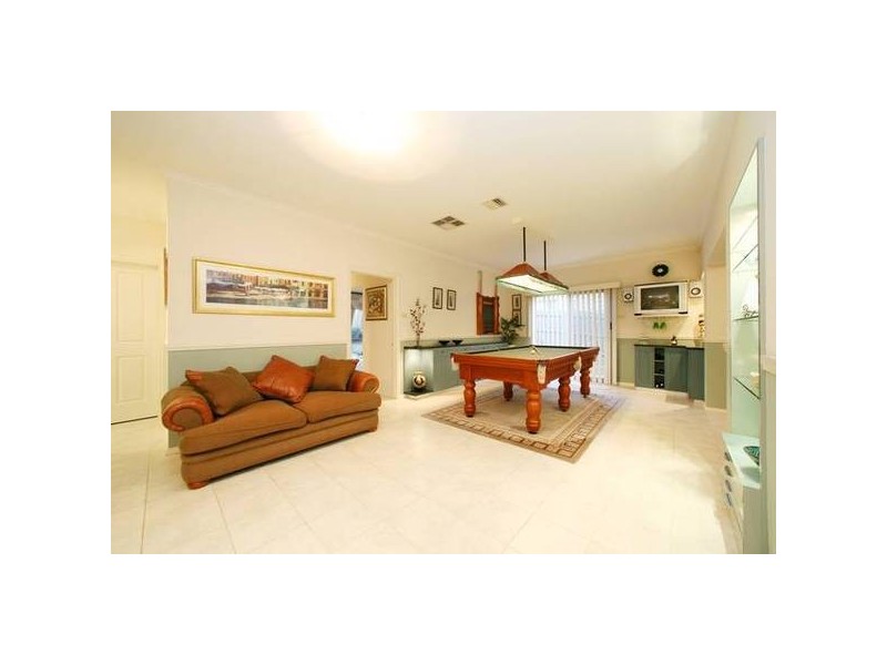75 Oaktree Rise, Lysterfield VIC 3156