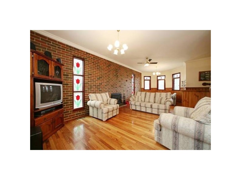 28 Segarta Circuit, Ferntree Gully VIC 3156