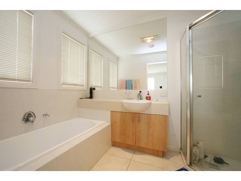 83 Sovereign Manors Crescent, Rowville VIC 3178