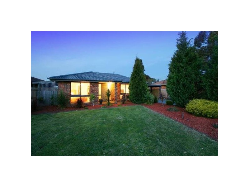 12 Valleyview Drive, Rowville VIC 3178