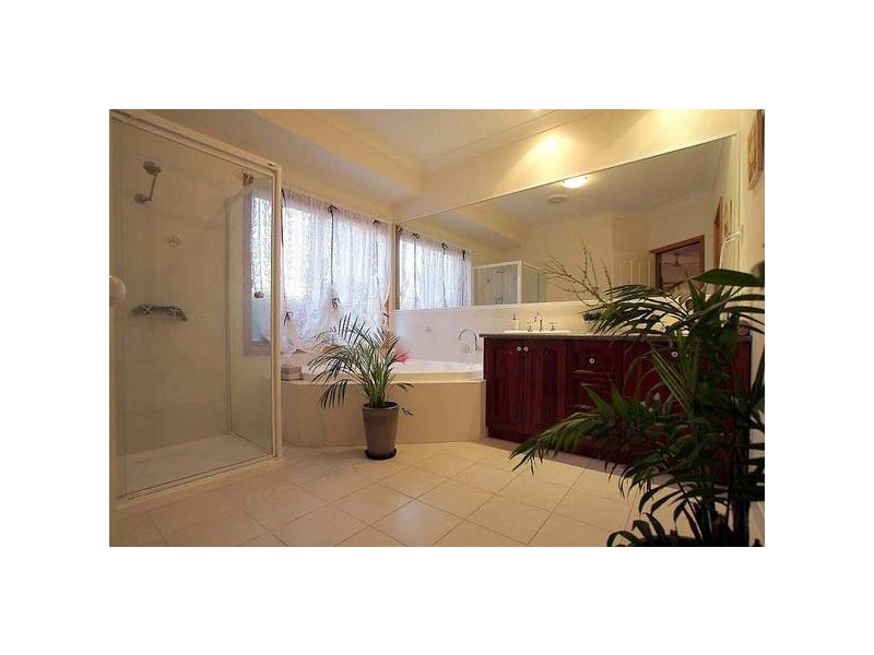 92 Grange Drive, Lysterfield VIC 3156