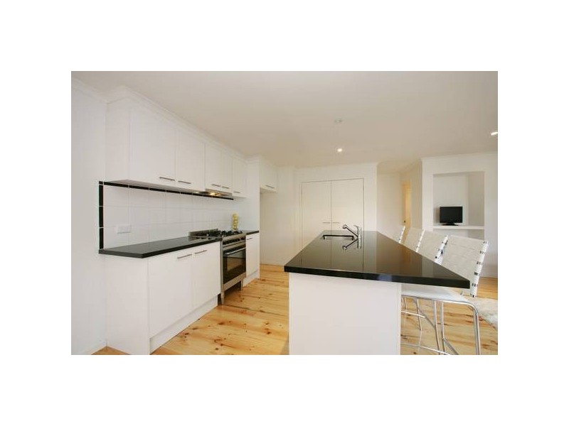 151 Windermere Drive, Ferntree Gully VIC 3156