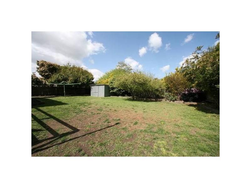 151 Windermere Drive, Ferntree Gully VIC 3156