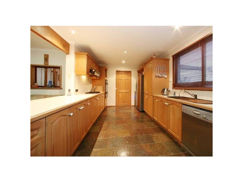 26 Buckingham Drive, Rowville VIC 3178