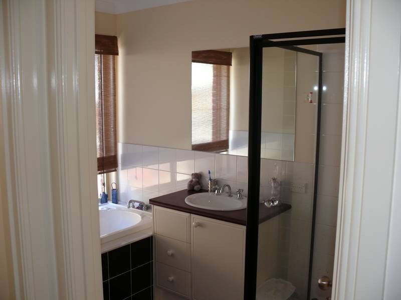 127 Fairway Drive, Rowville VIC 3178