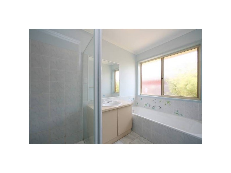18 Emerson Place, Rowville VIC 3178