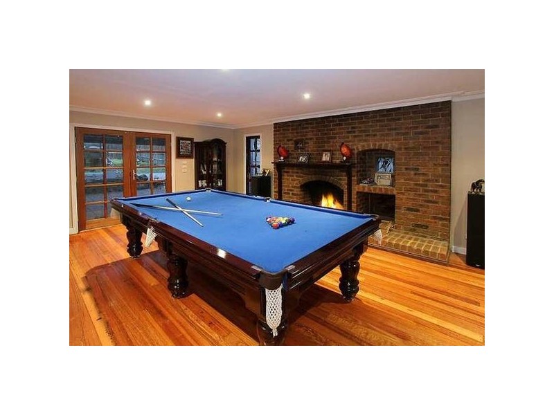 7 Chalmers Grove, Ferntree Gully VIC 3156