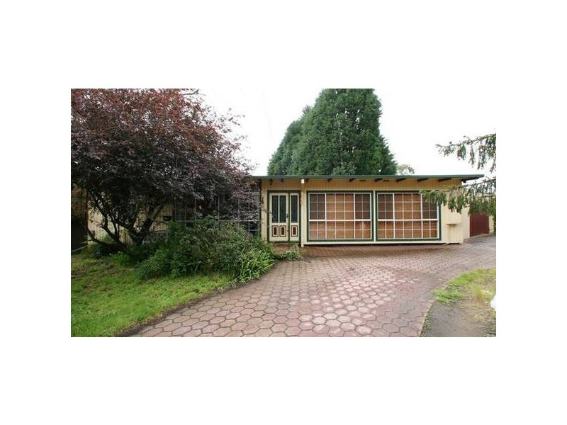 16 Kent Street, Knoxfield VIC 3180